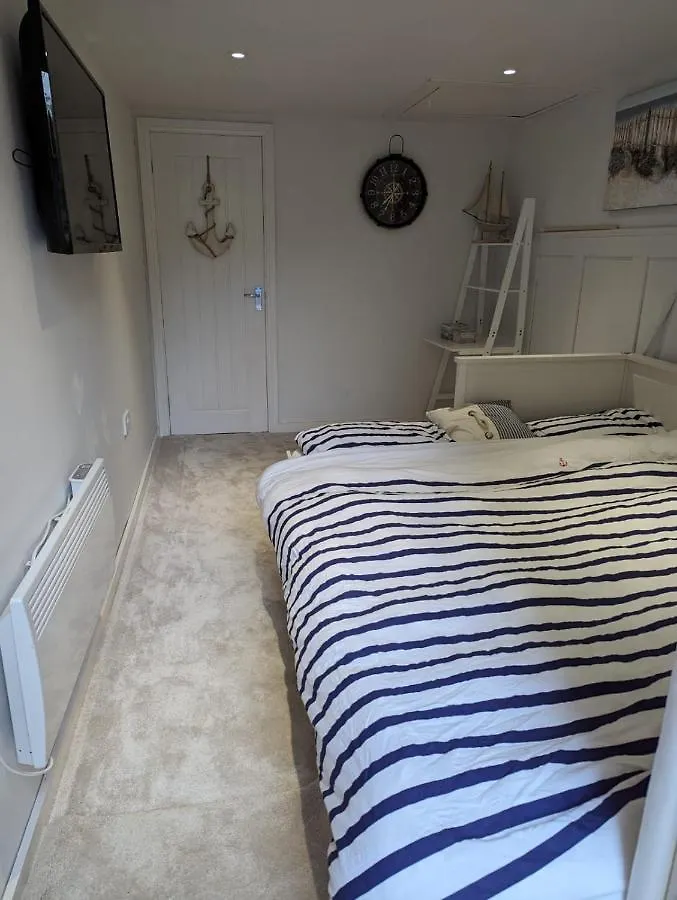 The Cosy Beach Hotel Llanelli